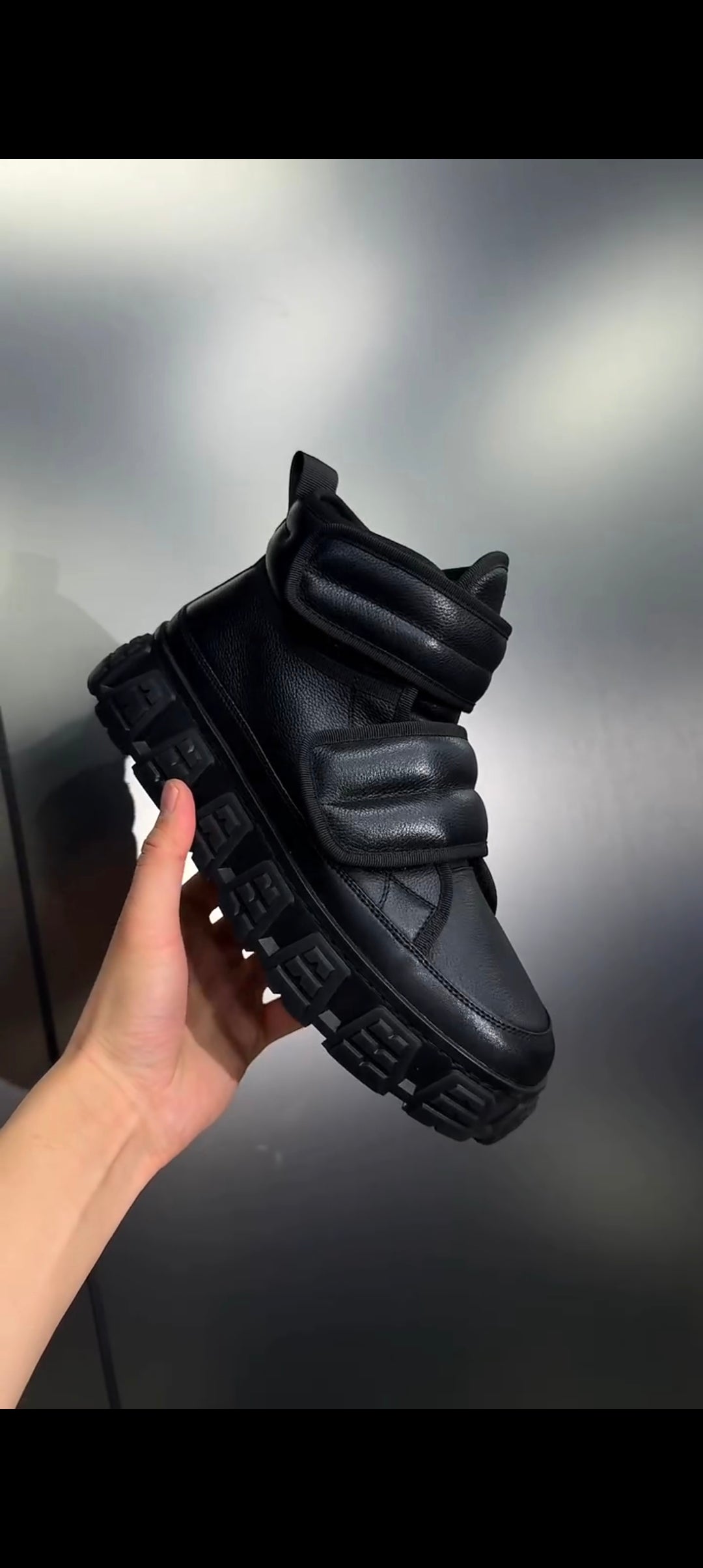 Perfect Combo: Jacket, Pants & Sneakers "التركيبة المثالية: قميص، بنطال وأحذية رياضية!" – Black Combo