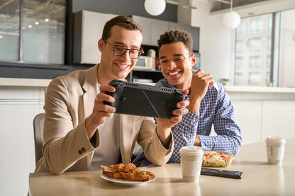 🇦🇪 ASUS ROG Ally X – Handheld Gaming Power (1TB) - أسوس روج آلي إكس – قوة الألعاب المحمولة (1 تيرابايت)