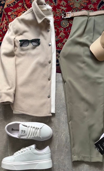 Modern Essential Outfit: Shirt, Pants, Sneakers & Watch الإطلالة العصرية الأساسية: قميص، بنطال، أحذية رياضية وساعة إصدار السكيني والأخضر (Skin & Green Edition)