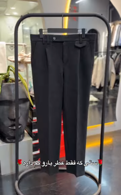Perfect Combo: Shirt, Pant & Sneakers"التركيبة المثالية: قميص، بنطال وأحذية رياضية!" –  Dark black .