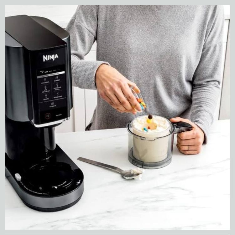Ninja CREAMi NC301 7-in-1 Ice Cream Maker | Black - نينجا كريمي NC301 صانعة آيس كريم 7 في 1 | أسود**