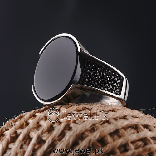 Crystal-Crowned Noir Statement Ring
